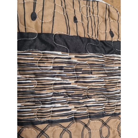MCM 2 Bed Pillowcases 20x26 Black Brown Geo Circle Lattice Thick Quilted Modern - Picture 8 of 16
